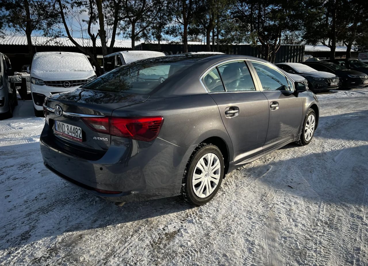 Zdjęcie oferty Toyota Avensis nr. 11