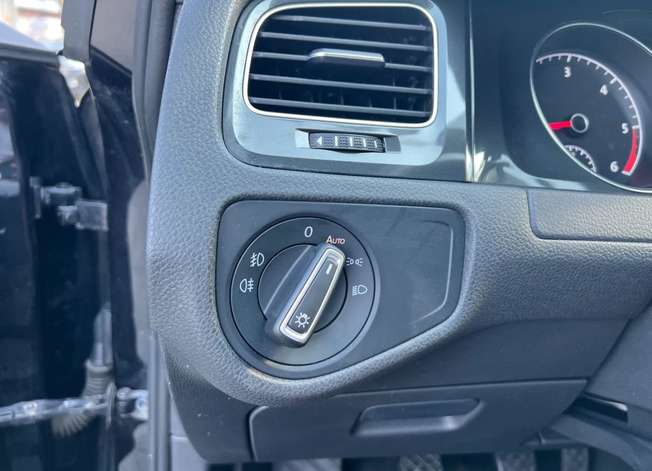Zdjęcie oferty Volkswagen Golf nr. 16