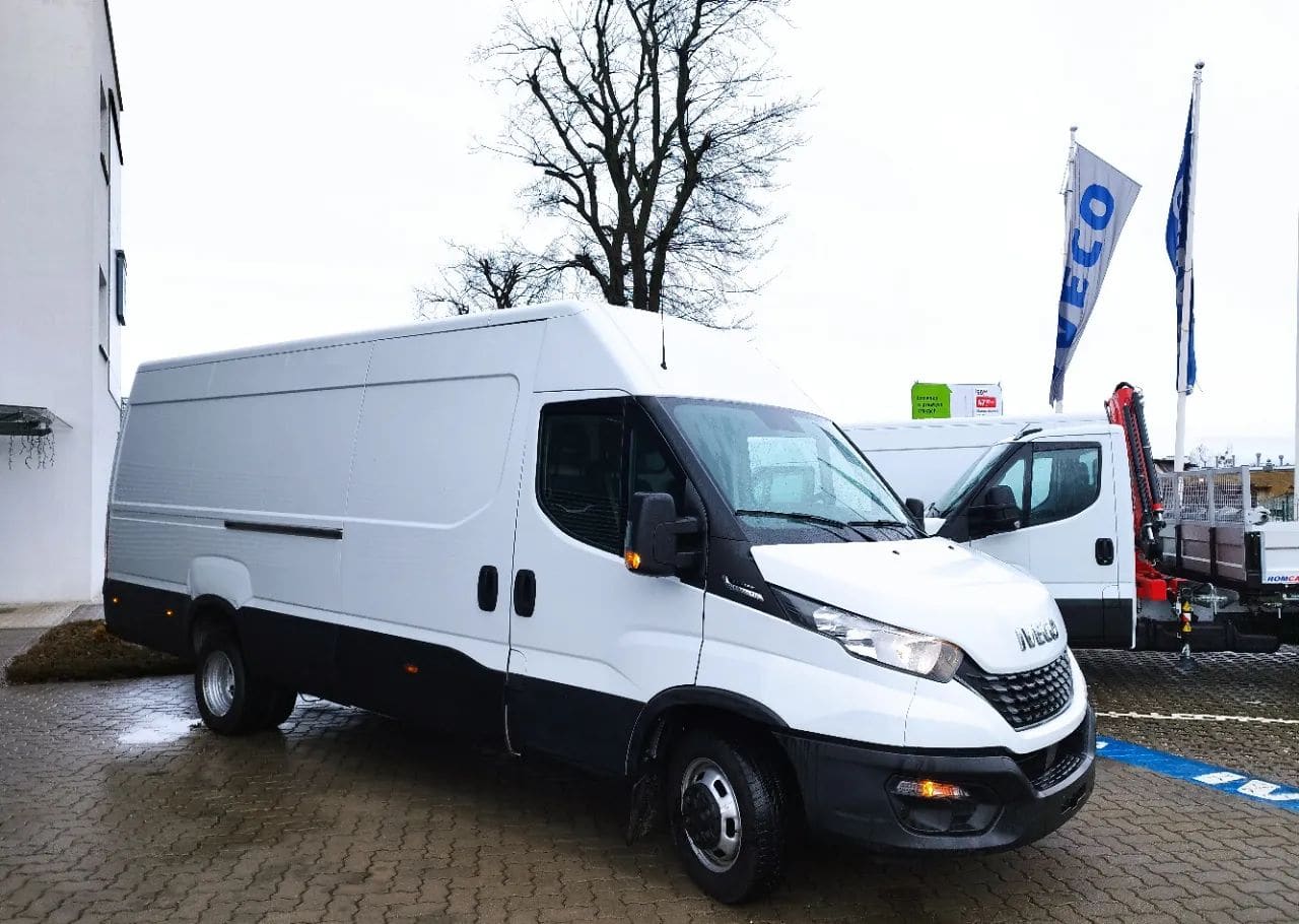 Zdjęcie oferty Iveco 35C16A8V Furgon 16m3 nr. 2