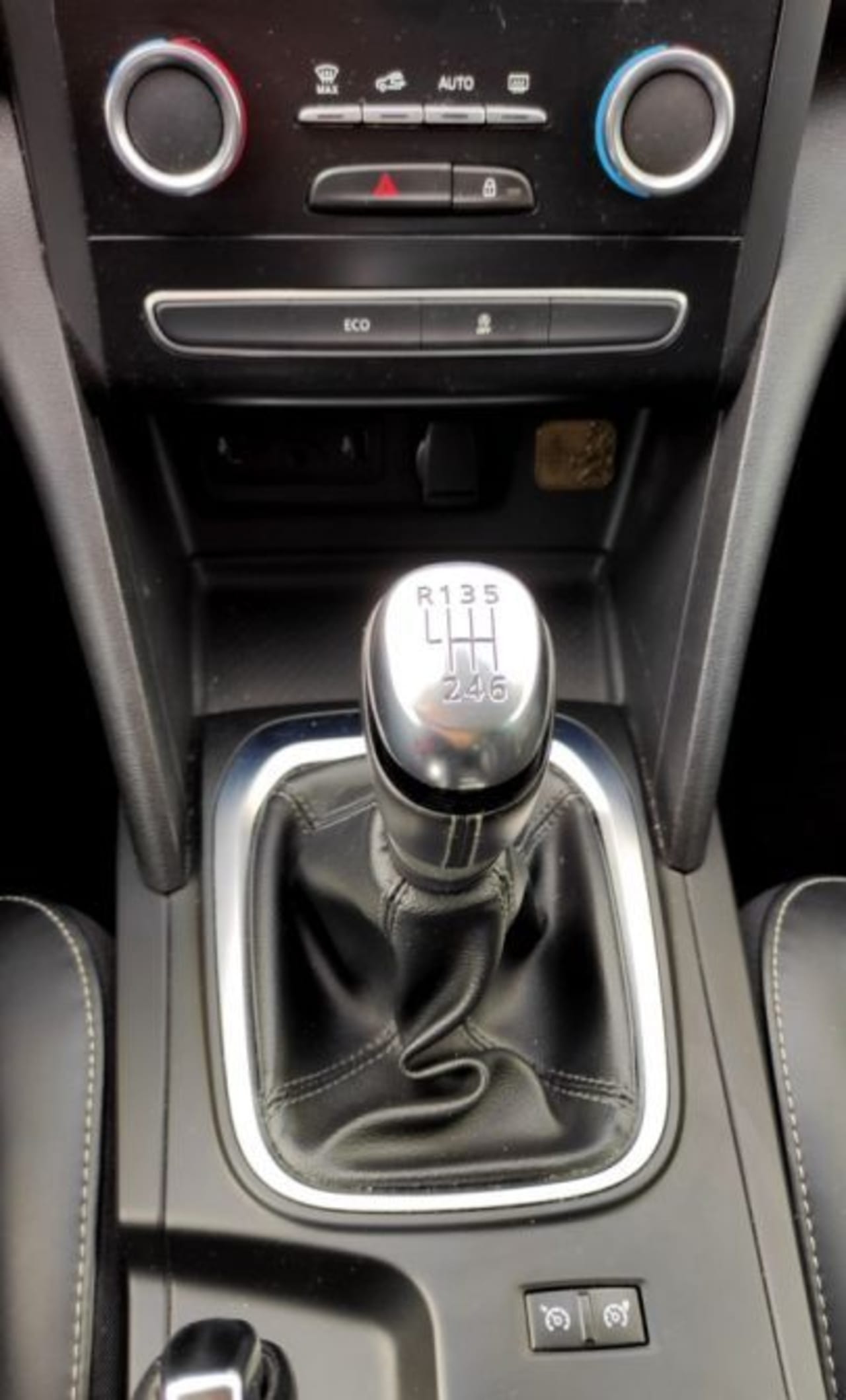 Zdjęcie oferty Renault Megane nr. 14