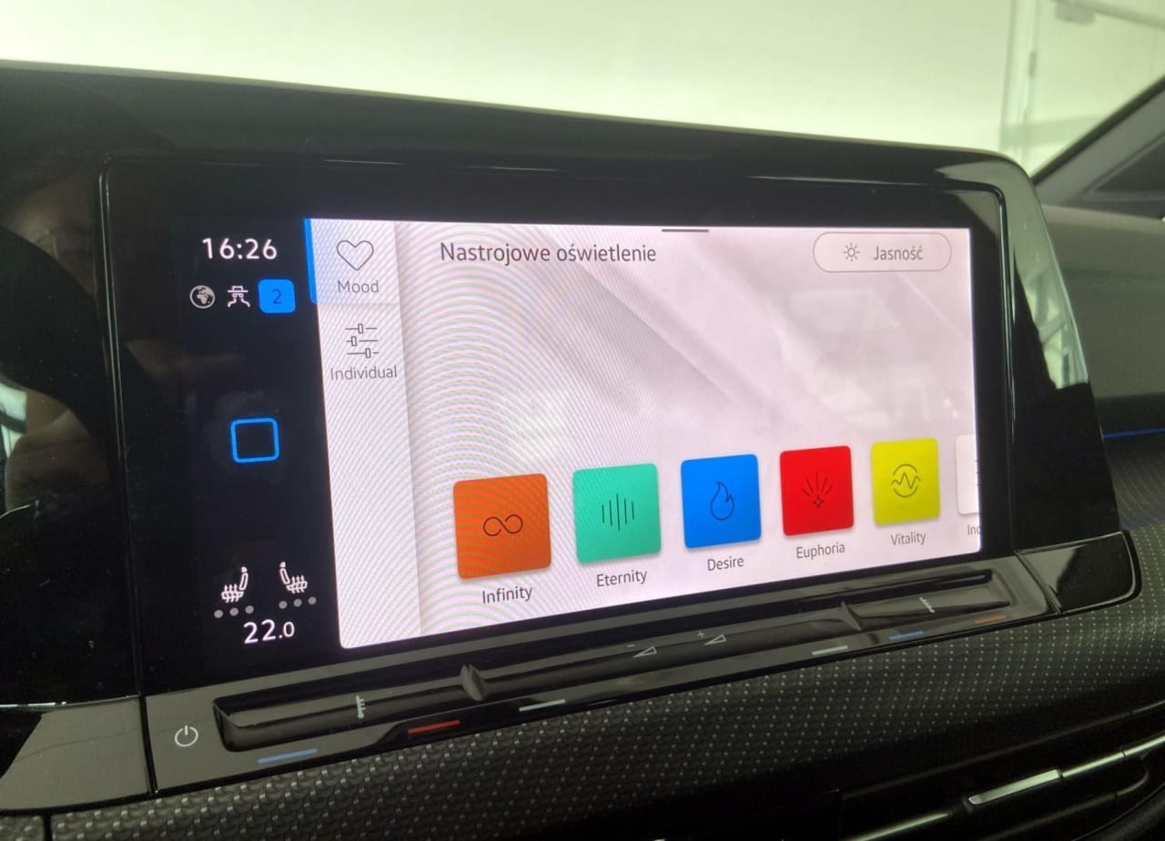 Zdjęcie oferty Volkswagen Golf nr. 23