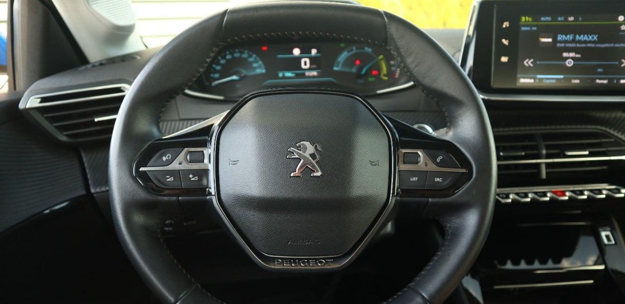 Zdjęcie oferty Peugeot 208 nr. 23