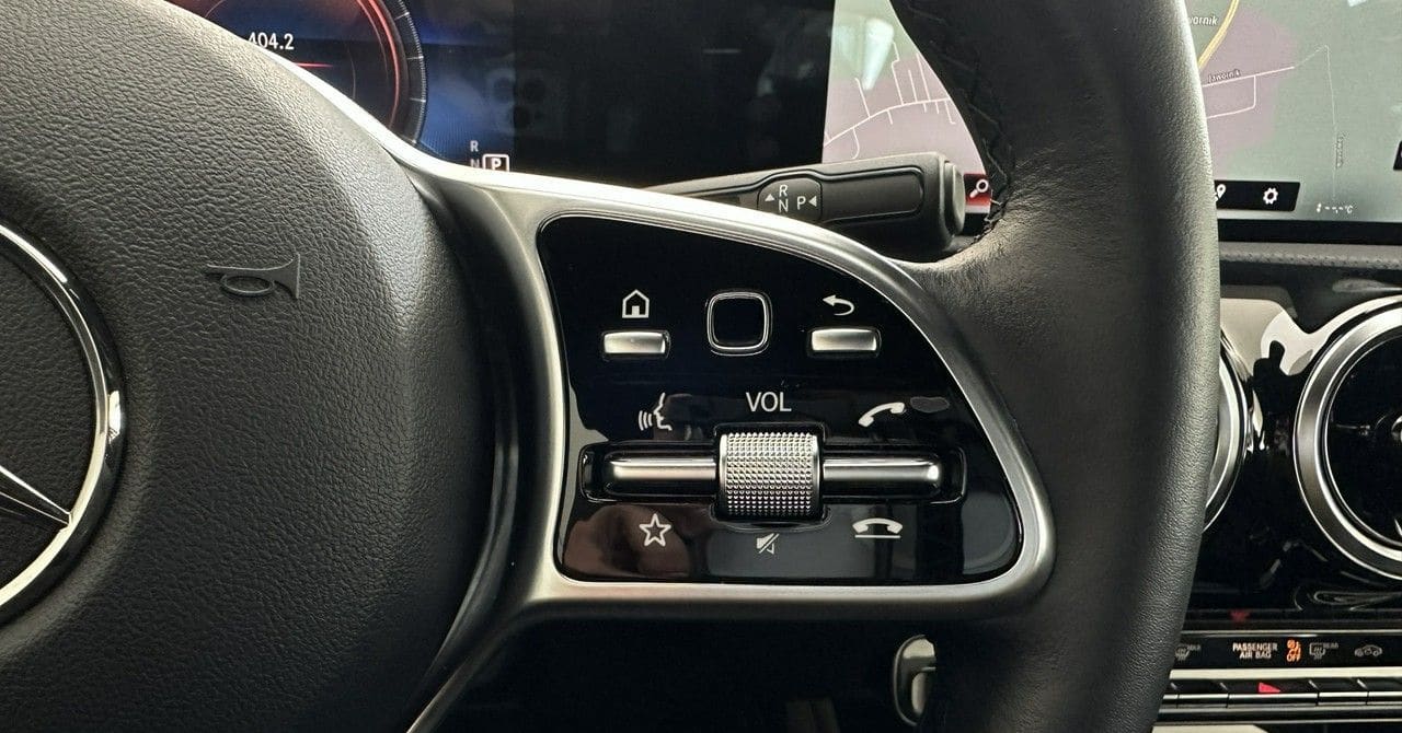 Zdjęcie oferty Mercedes-Benz CLA nr. 22