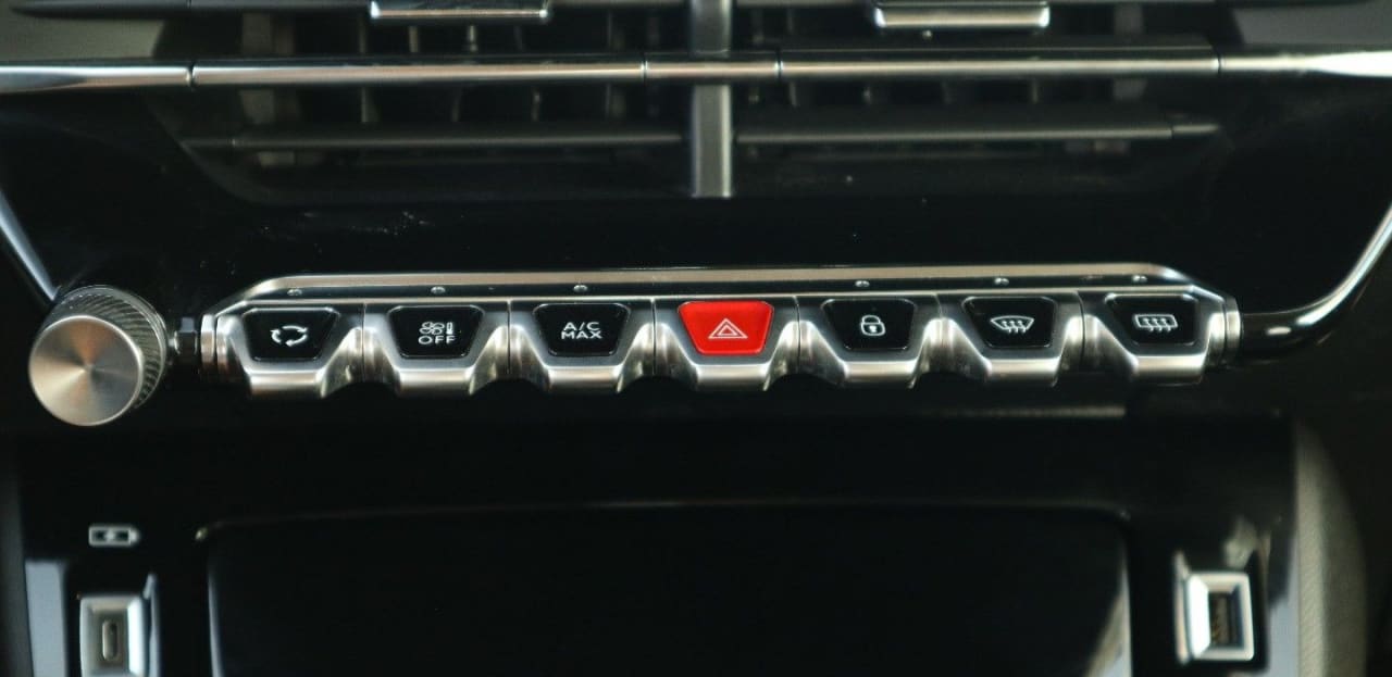 Zdjęcie oferty Peugeot 208 nr. 28