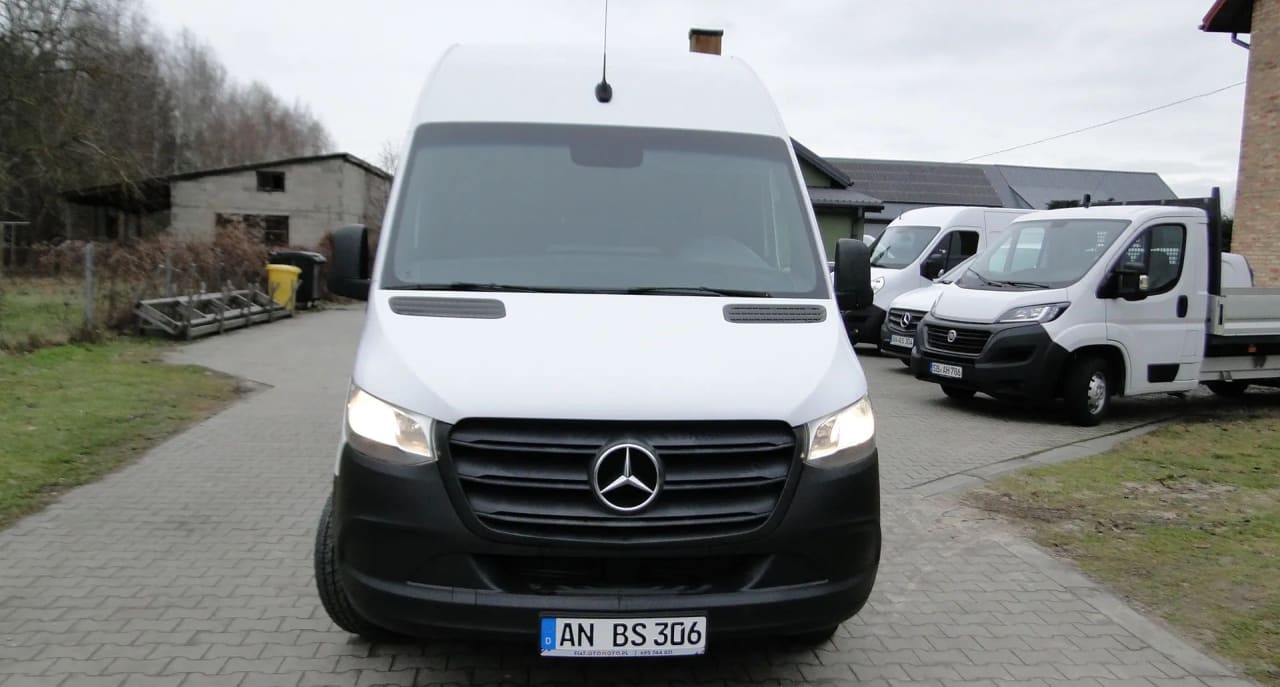 Zdjęcie oferty Mercedes-Benz Sprinter nr. 2