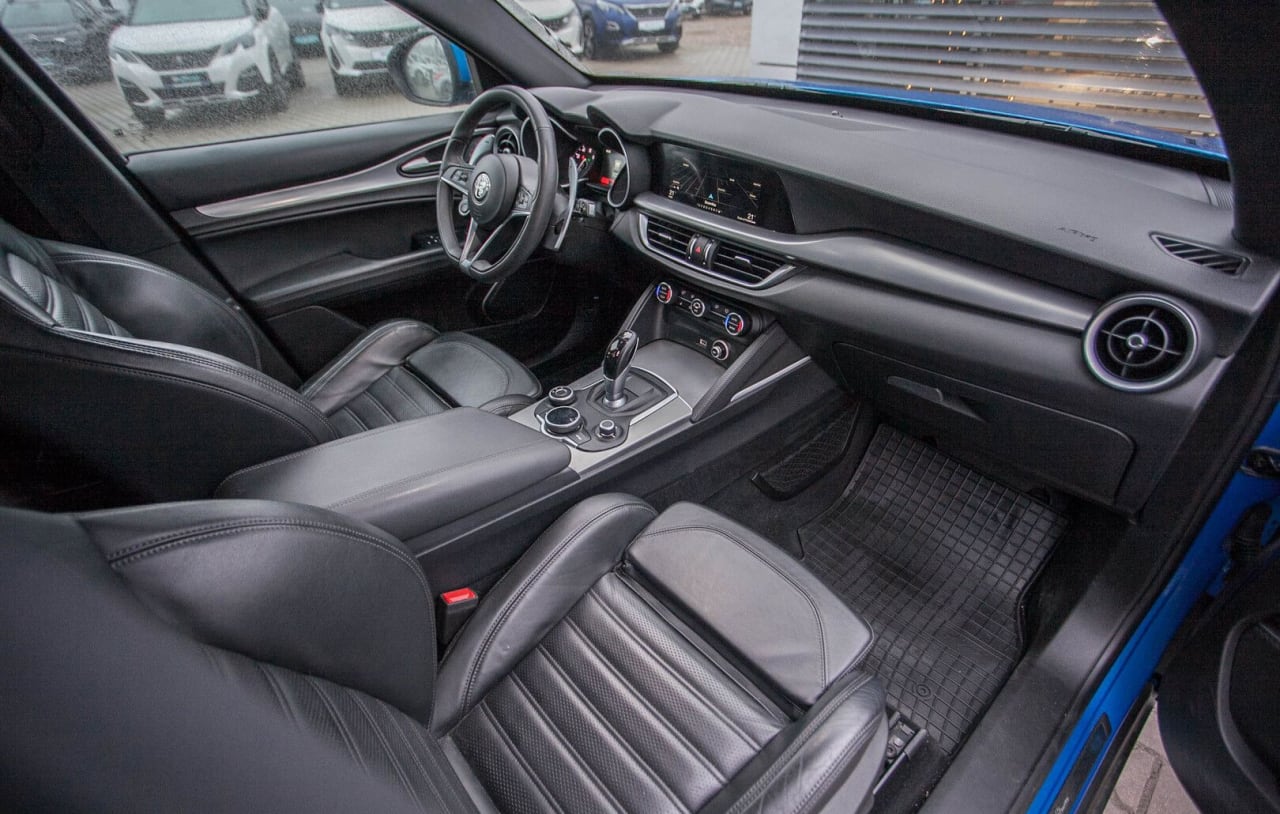 Zdjęcie oferty Alfa romeo Stelvio nr. 17