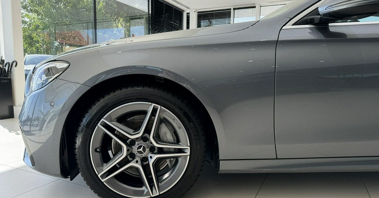 Zdjęcie oferty Mercedes-Benz Klasa E nr. 18