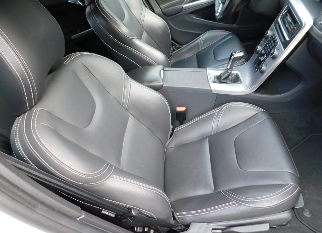 Zdjęcie oferty Volvo V60 nr. 10