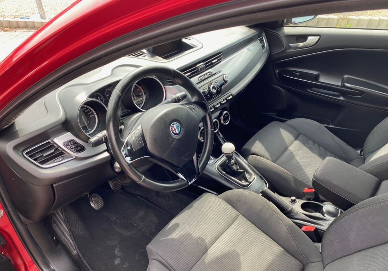 Zdjęcie oferty Alfa romeo Giulietta nr. 10