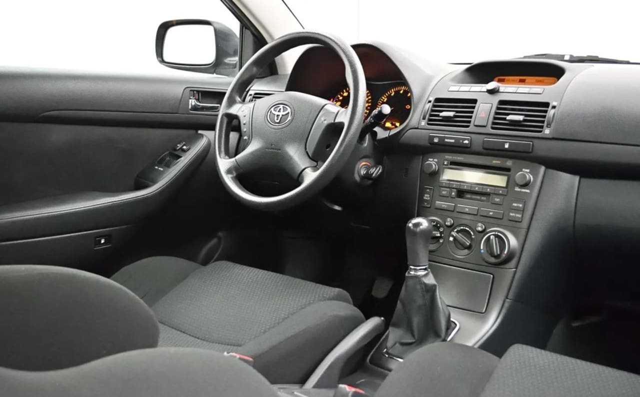 Zdjęcie oferty Toyota Avensis nr. 15