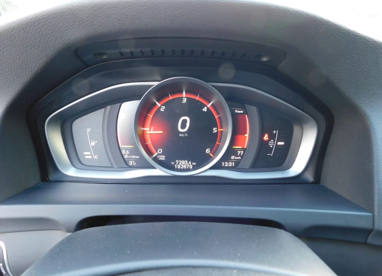 Zdjęcie oferty Volvo V60 nr. 16