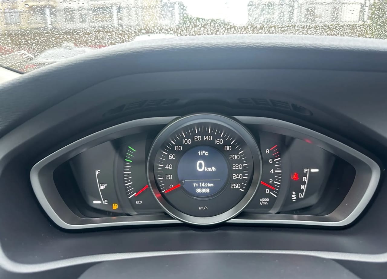 Zdjęcie oferty Volvo V40 nr. 20