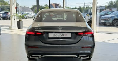 Zdjęcia oferty Mercedes-Benz Klasa E nr. 4