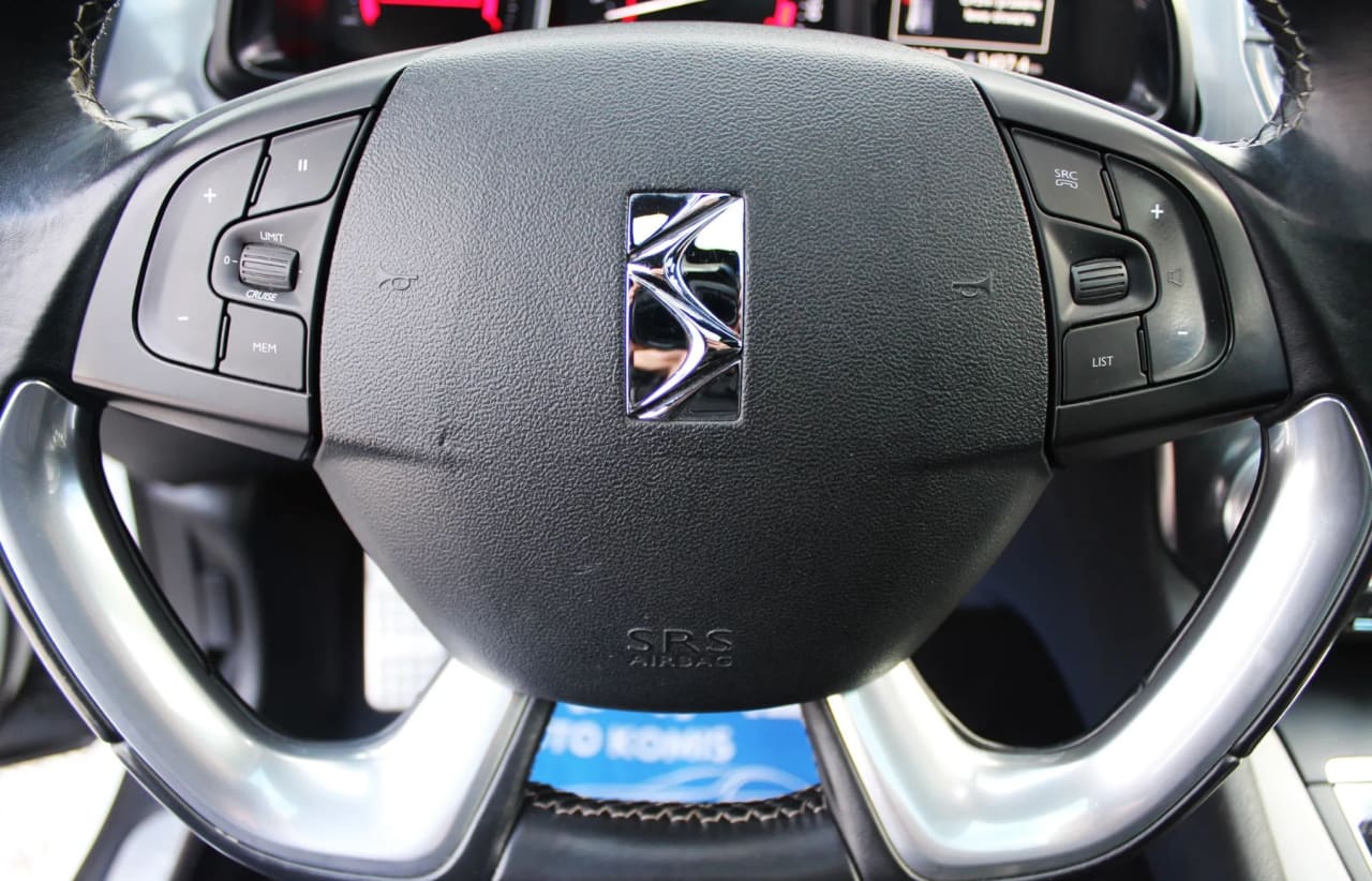 Zdjęcie oferty Citroen DS5 nr. 30