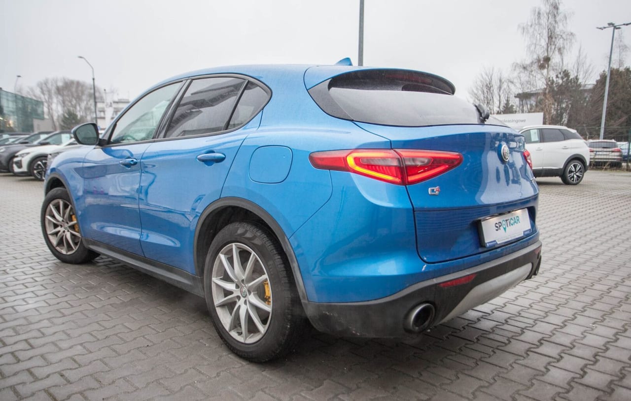 Zdjęcie oferty Alfa romeo Stelvio nr. 3