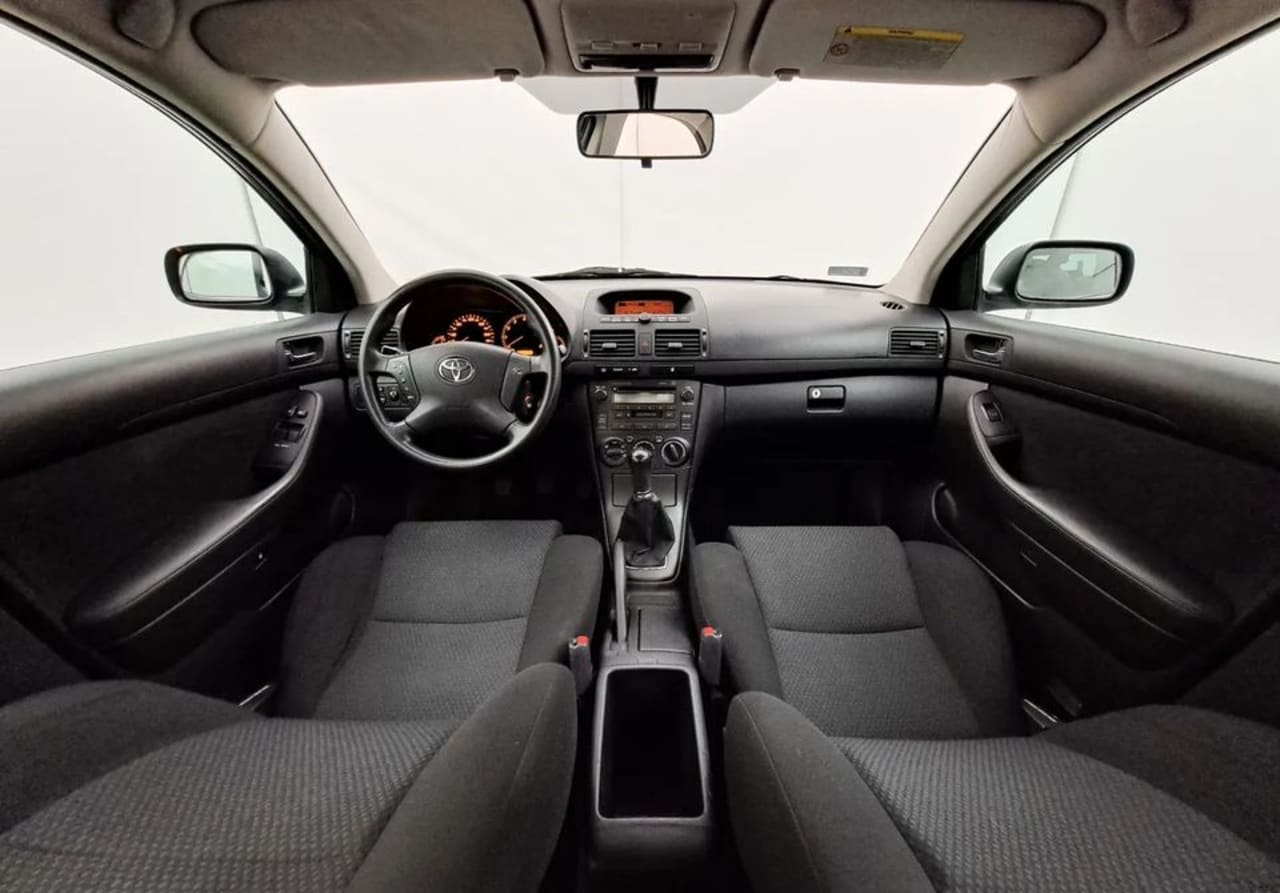 Zdjęcie oferty Toyota Avensis nr. 16