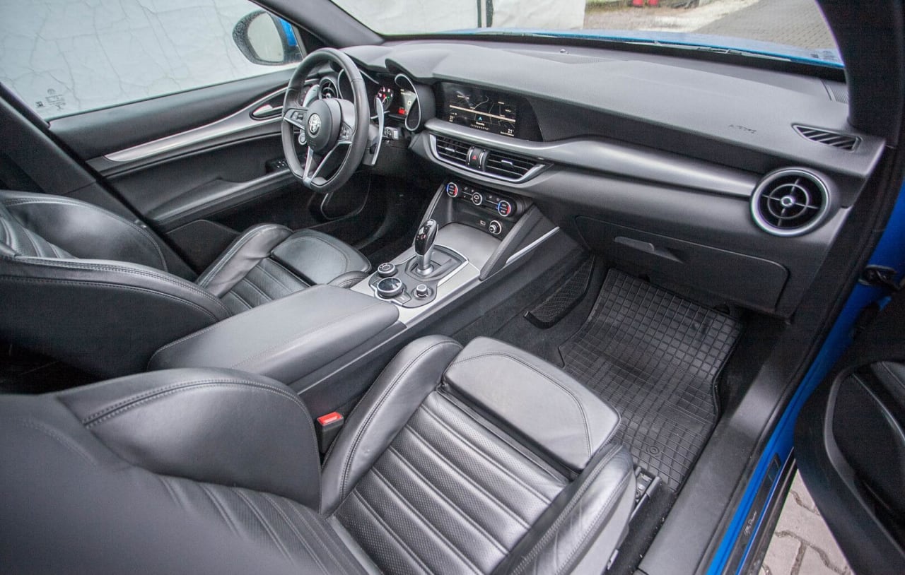 Zdjęcie oferty Alfa romeo Stelvio nr. 14