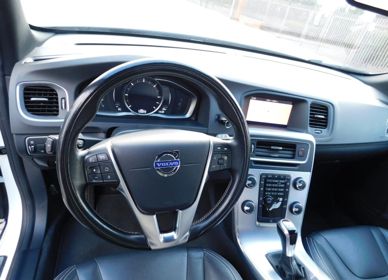 Zdjęcie oferty Volvo V60 nr. 15