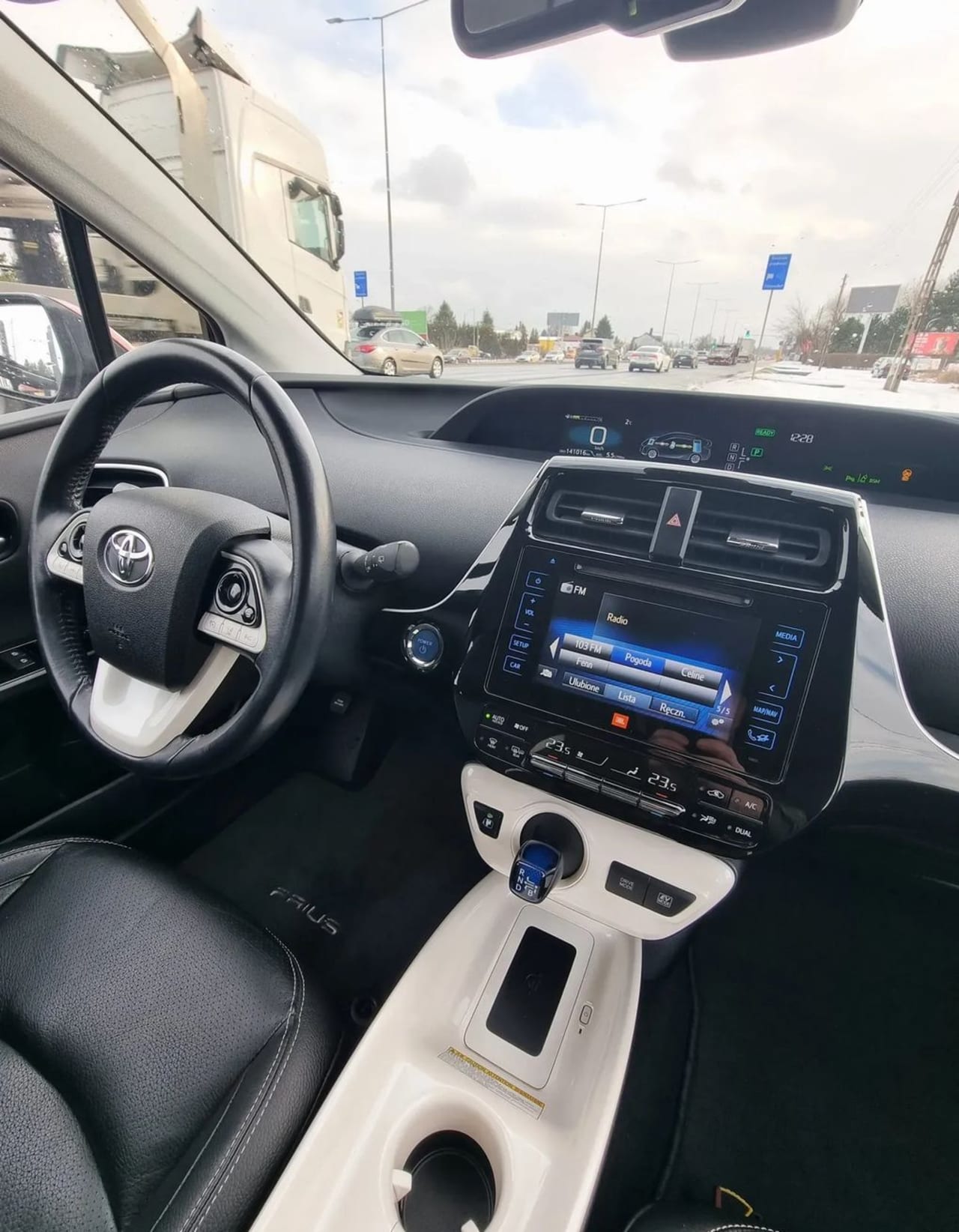 Zdjęcie oferty Toyota Prius nr. 19
