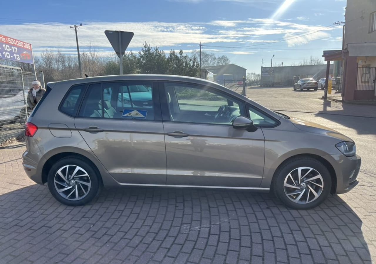 Zdjęcie oferty Volkswagen Golf Sportsvan nr. 21