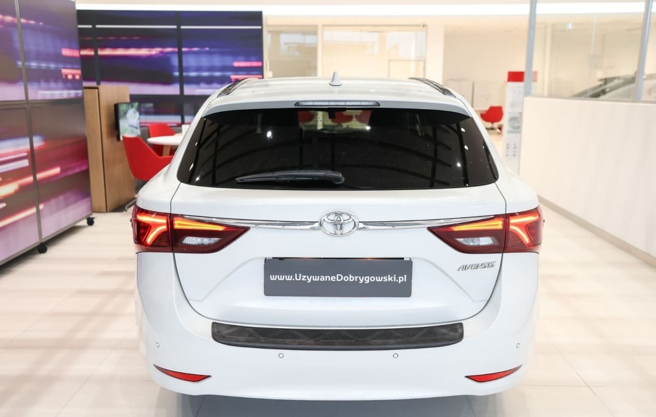 Zdjęcie oferty Toyota Avensis nr. 4