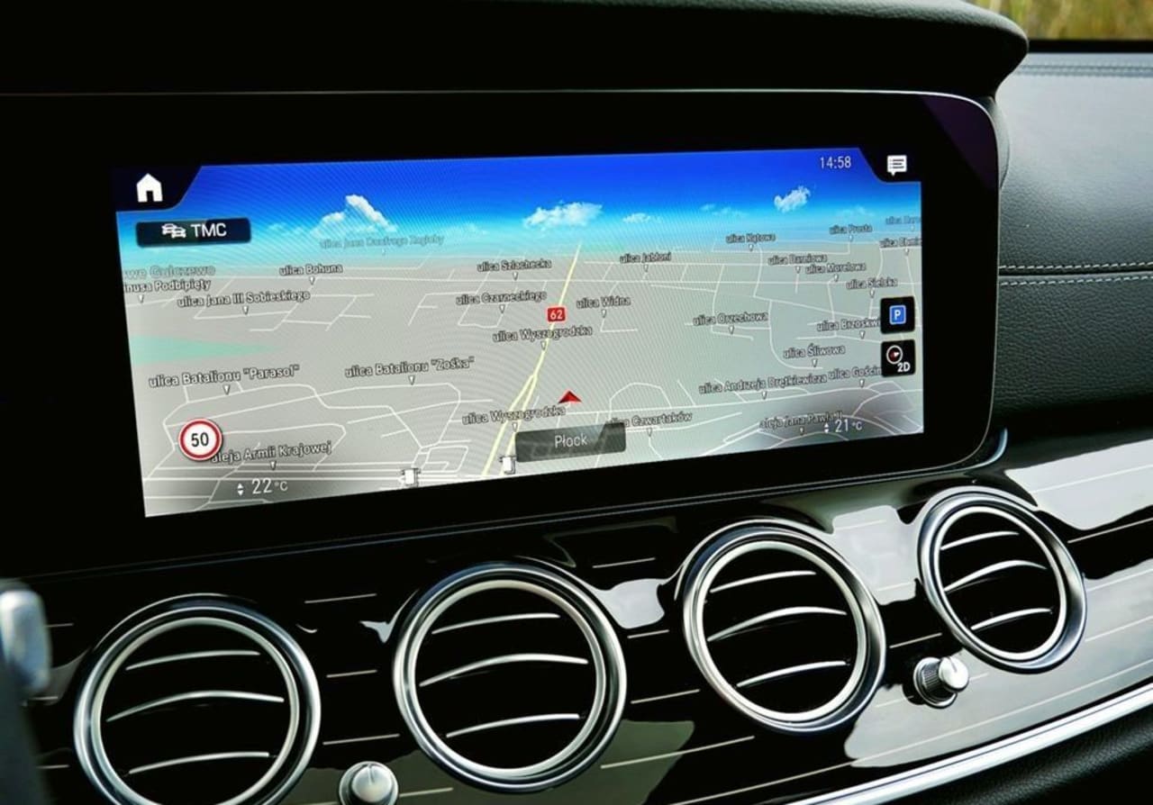 Zdjęcie oferty Mercedes-Benz Klasa E nr. 31