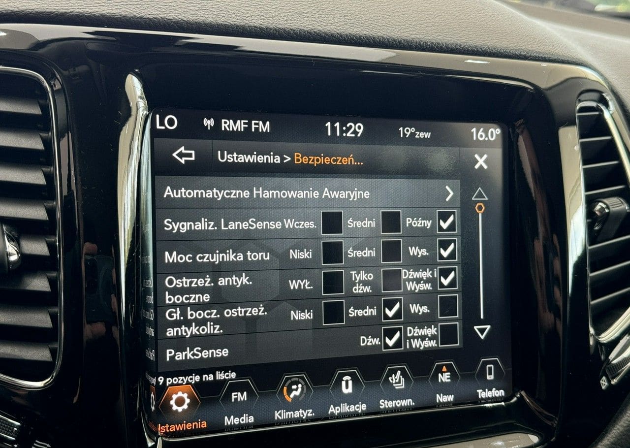 Zdjęcie oferty Jeep Compass nr. 31