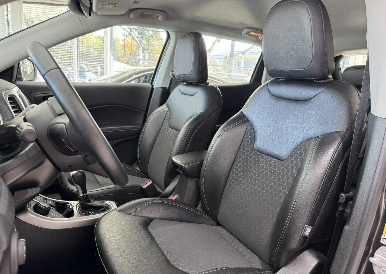 Zdjęcie oferty Jeep Compass nr. 12