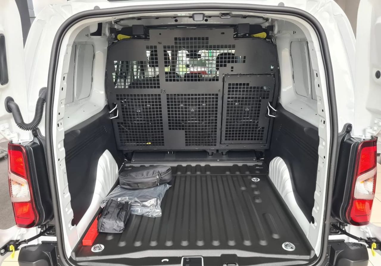 Zdjęcie oferty Peugeot e-Partner nr. 8