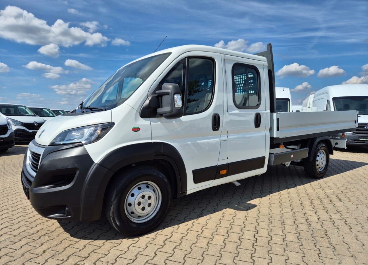 Zdjęcie oferty Peugeot Boxer DoKa *89999zł NETTO* 2,2HDi/165KM nr. 4