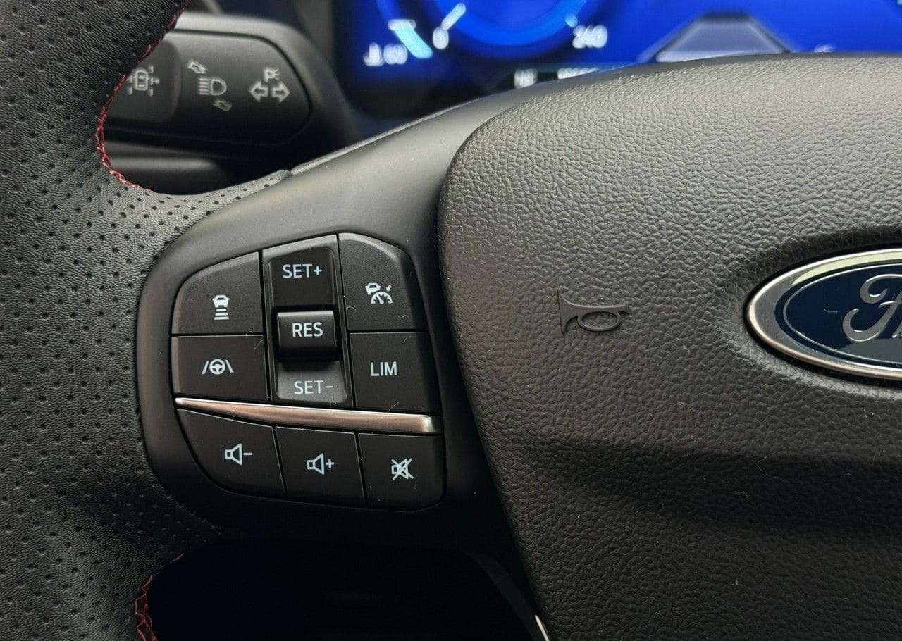 Zdjęcie oferty Ford Kuga nr. 25