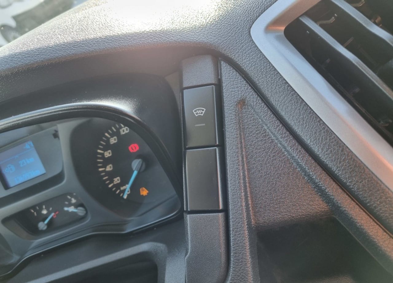 Zdjęcie oferty Ford Transit L3H2 *79999zł NETTO* Brygadówka 6 osób 2,0TdCi/131KM nr. 22