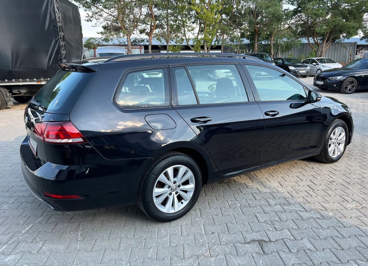 Zdjęcie oferty Volkswagen Golf nr. 9