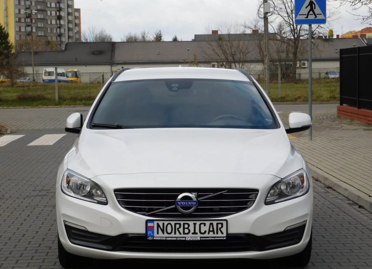 Zdjęcie oferty Volvo V60 nr. 22