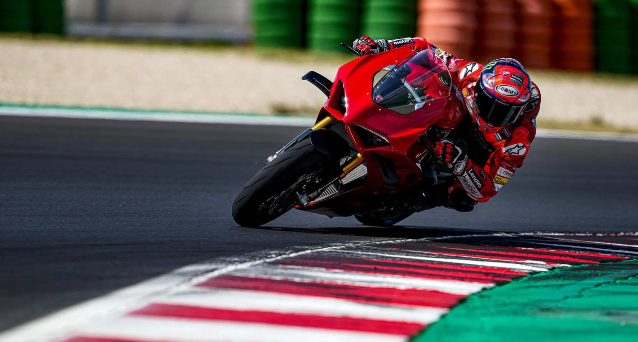 Zdjęcie oferty Ducati panigale-v4s nr. 22