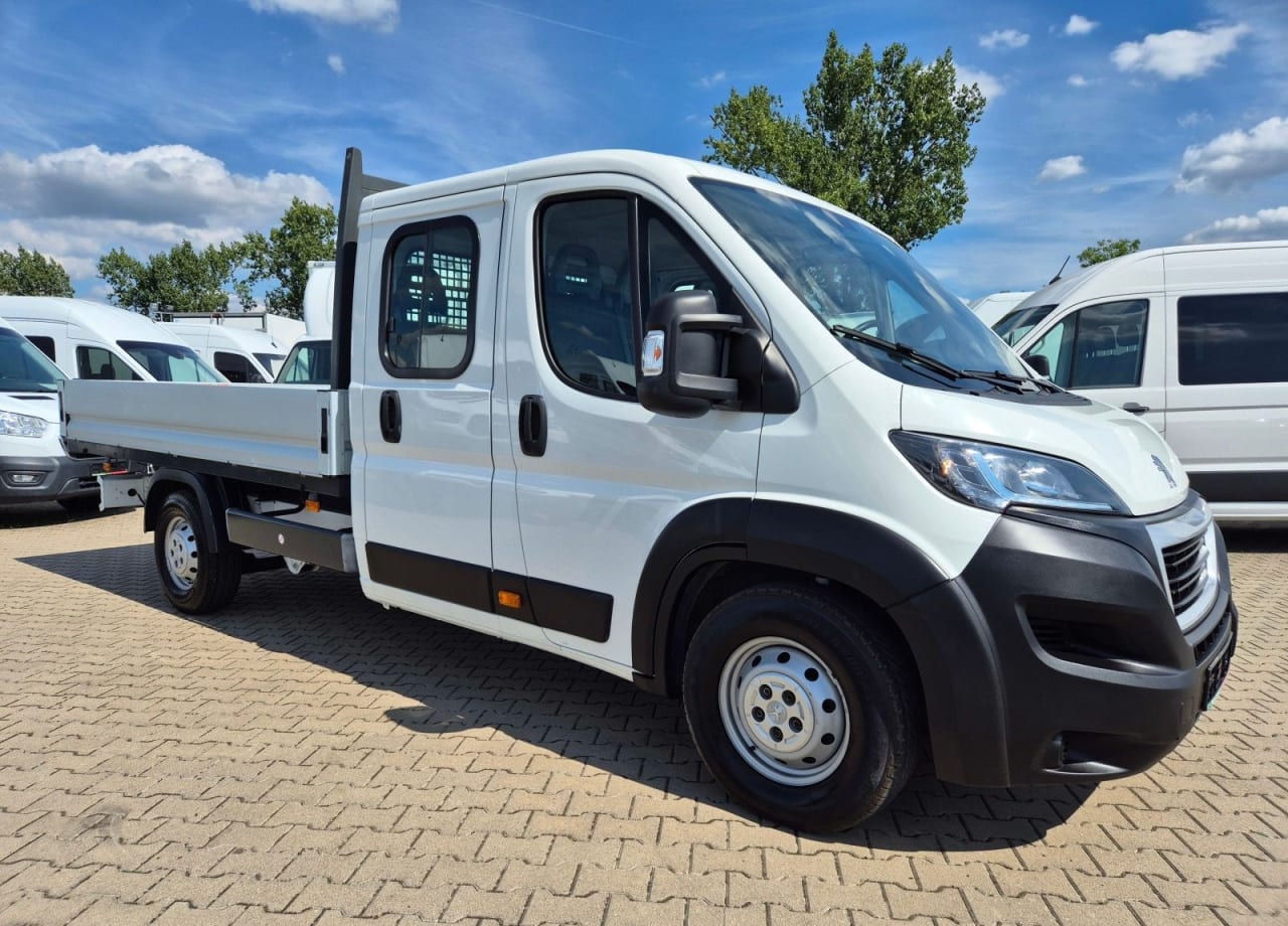 Zdjęcie oferty Peugeot Boxer DoKa *89999zł NETTO* 2,2HDi/165KM nr. 3