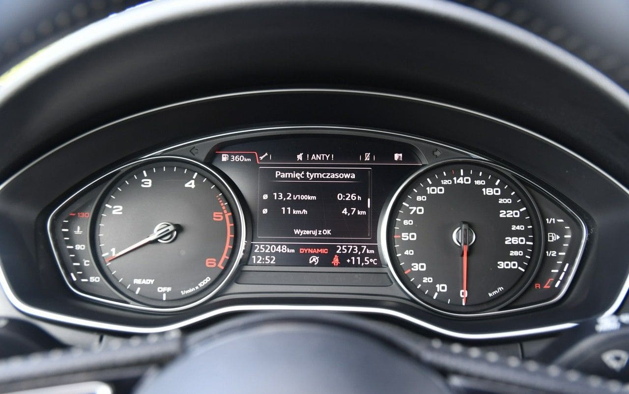 Zdjęcie oferty Audi A4 nr. 25