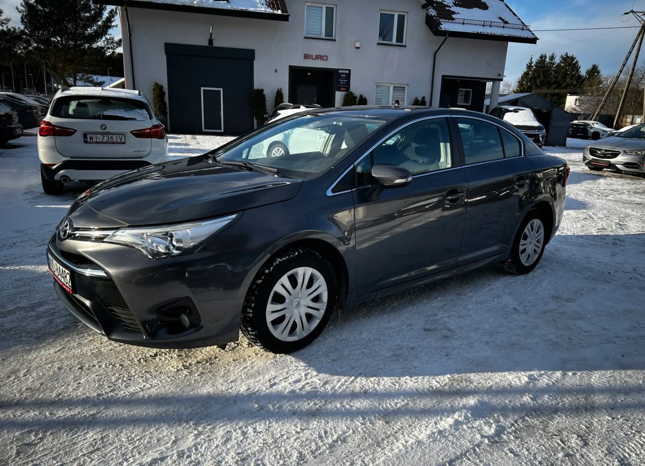 Zdjęcie oferty Toyota Avensis nr. 3