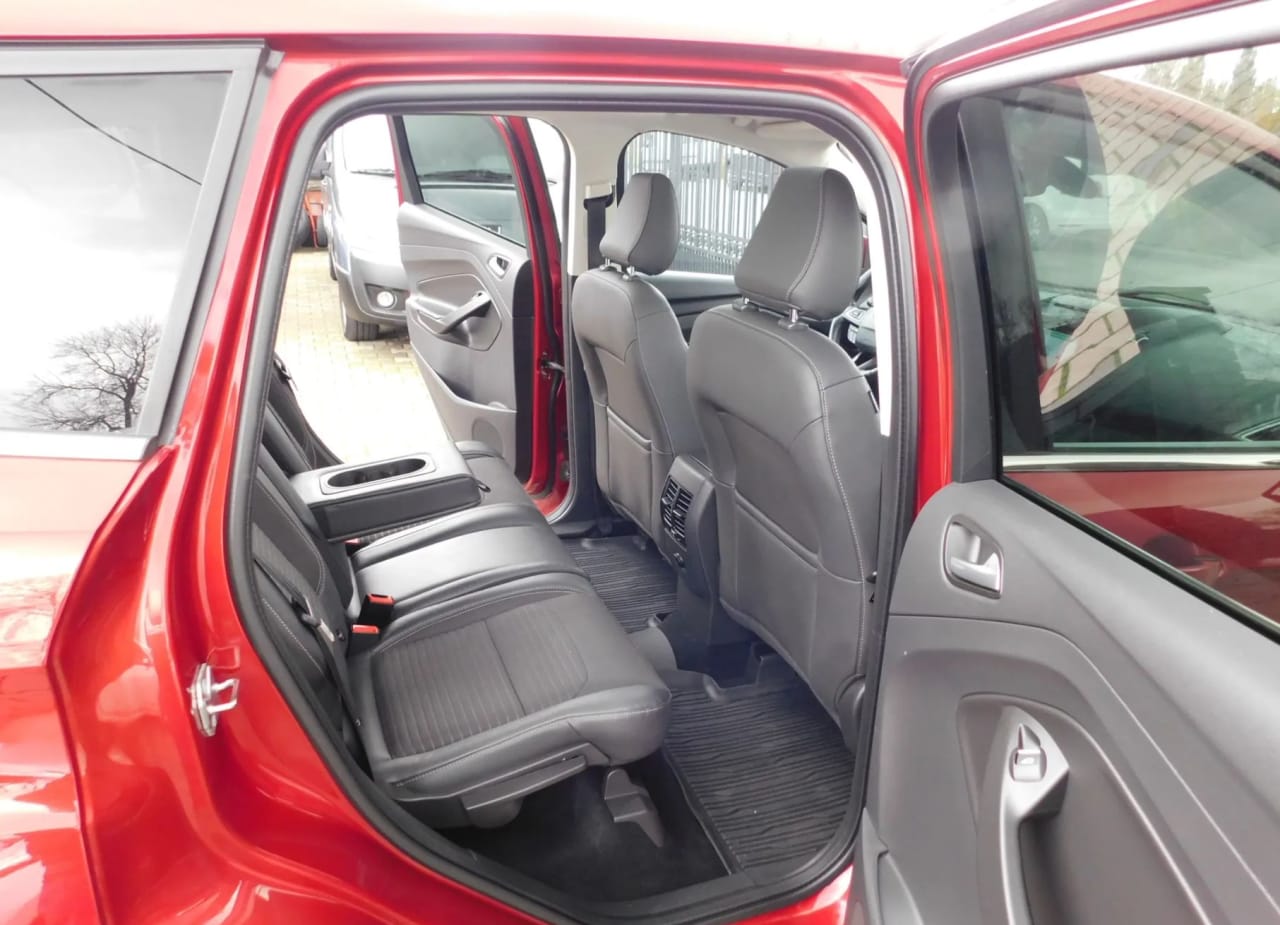 Zdjęcie oferty Ford Kuga nr. 11