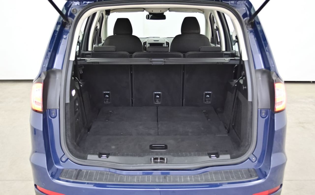 Zdjęcie oferty Ford Galaxy nr. 8