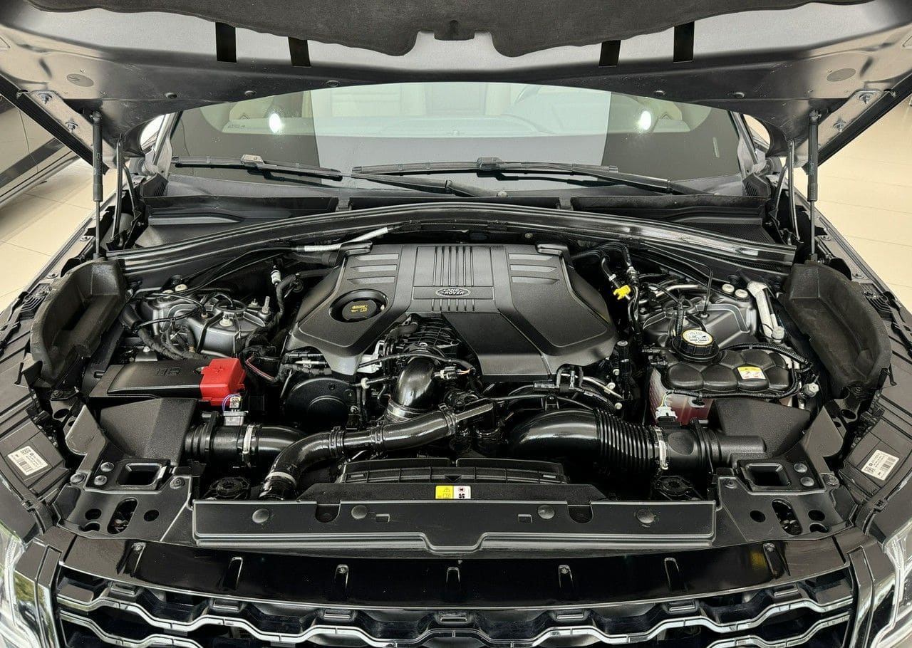 Zdjęcie oferty Land Rover Range Rover Velar nr. 21