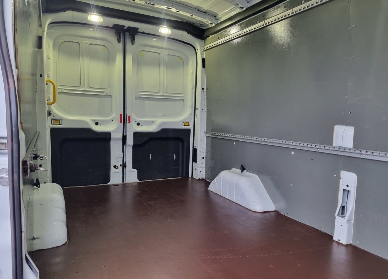 Zdjęcie oferty Ford Transit L3H2 *66999zł NETTO* 2,0 TdCi/131KM nr. 13