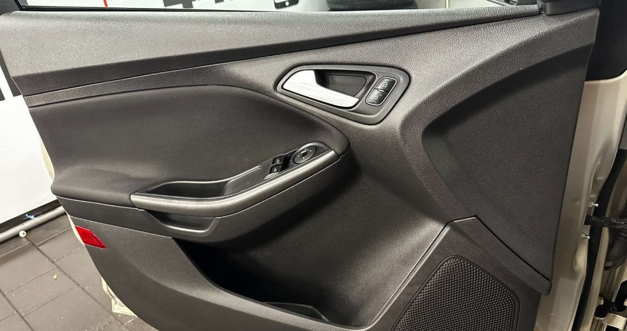 Zdjęcie oferty Ford Focus nr. 20
