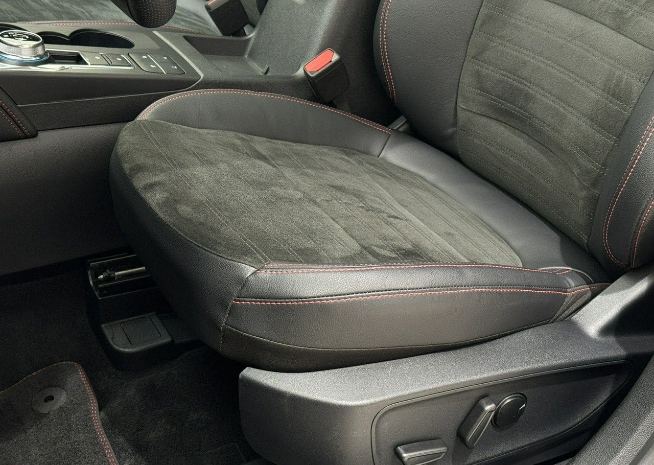 Zdjęcie oferty Ford Kuga nr. 14