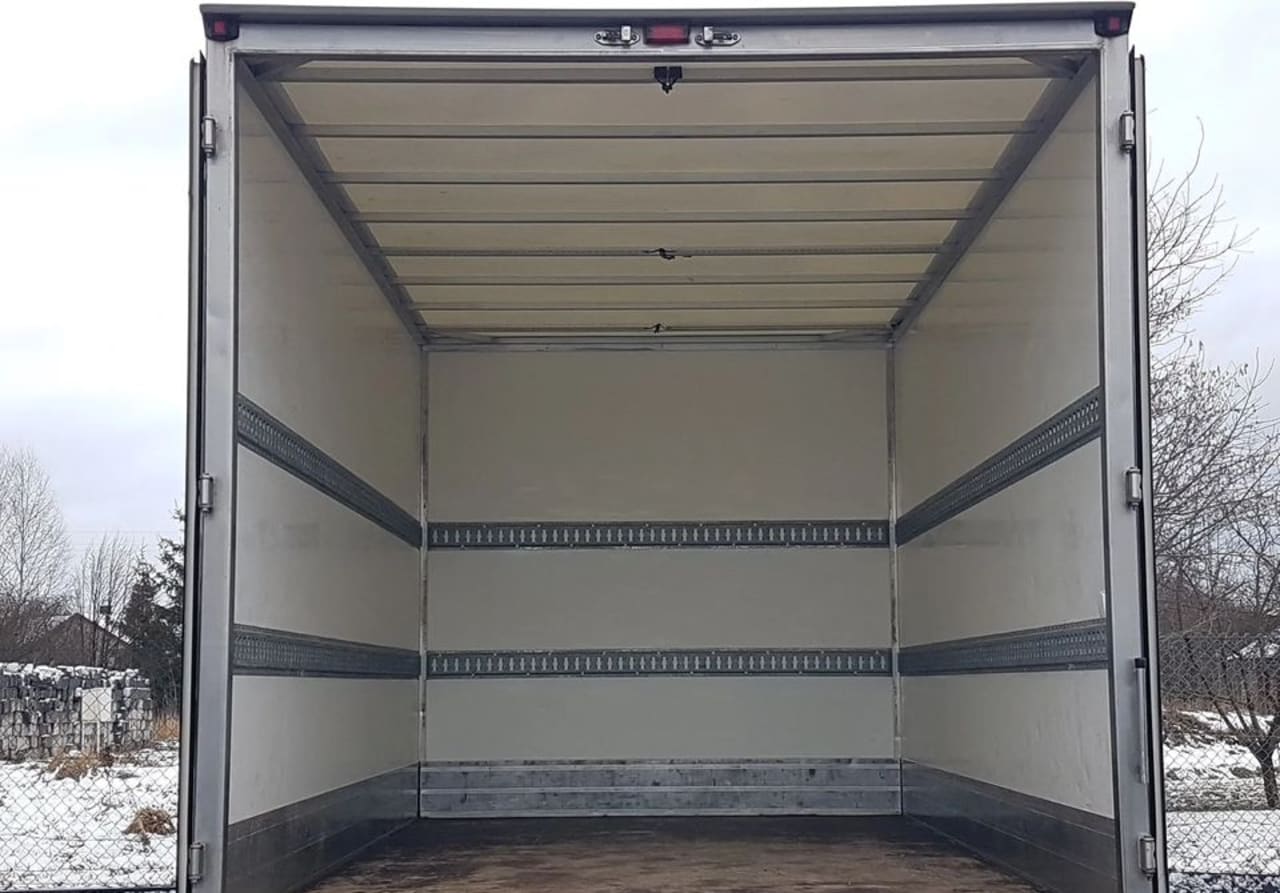 Zdjęcie oferty Iveco Daily KONTENER 8EP 4,14x2,22x2,20 KLIMA MANUAL KRAJOWY nr. 16