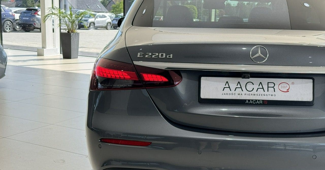 Zdjęcie oferty Mercedes-Benz Klasa E nr. 38