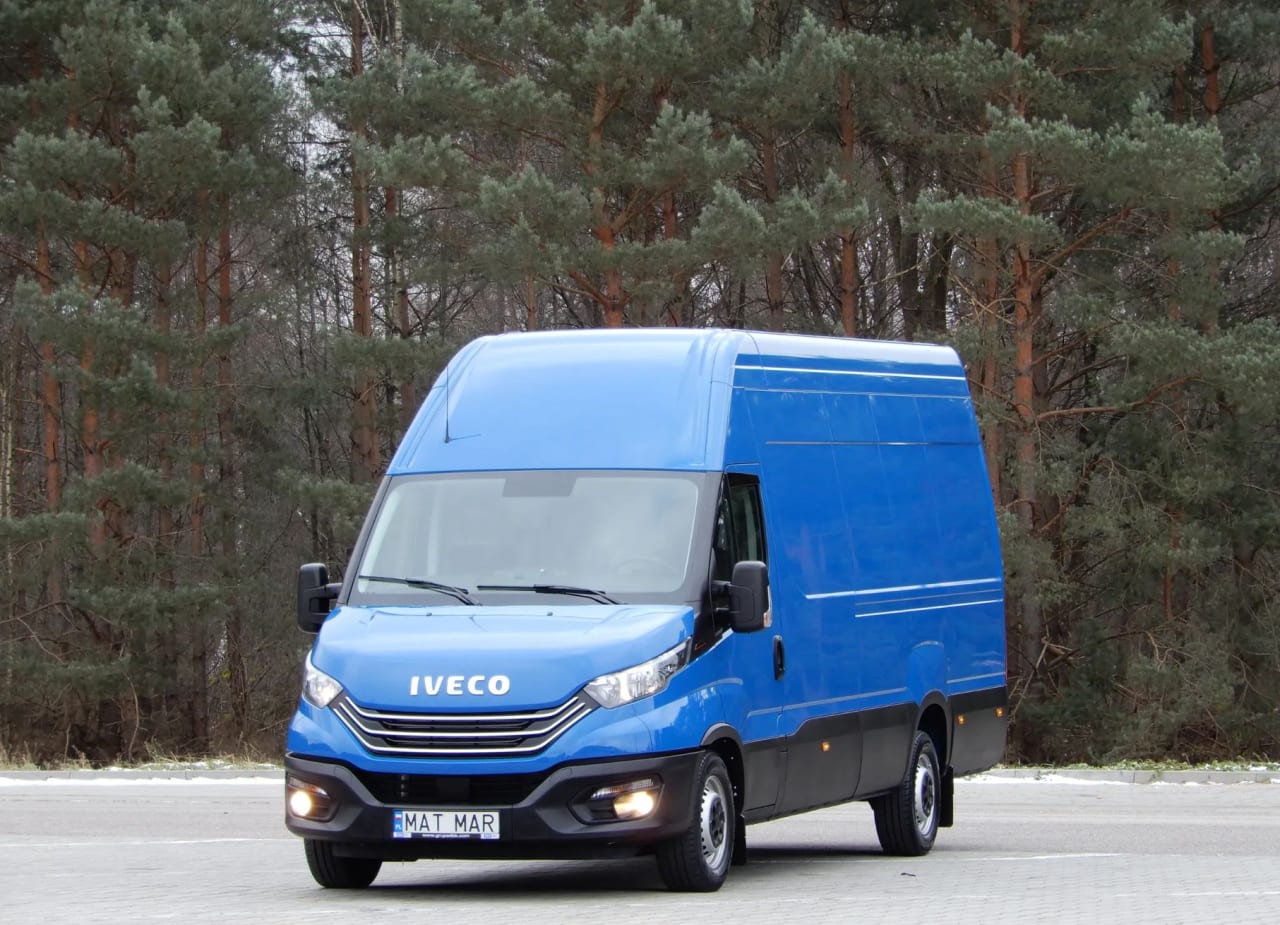 Zdjęcie oferty Iveco DAILY 35S18 Furgon Blaszak Long MAXI XXL 4.70 Dł. Cm H3-2150 mm WZMACNIANY GWARANCJA PRODUCENTA FABRYCZNIE NOWY DOSTEPNY nr. 1
