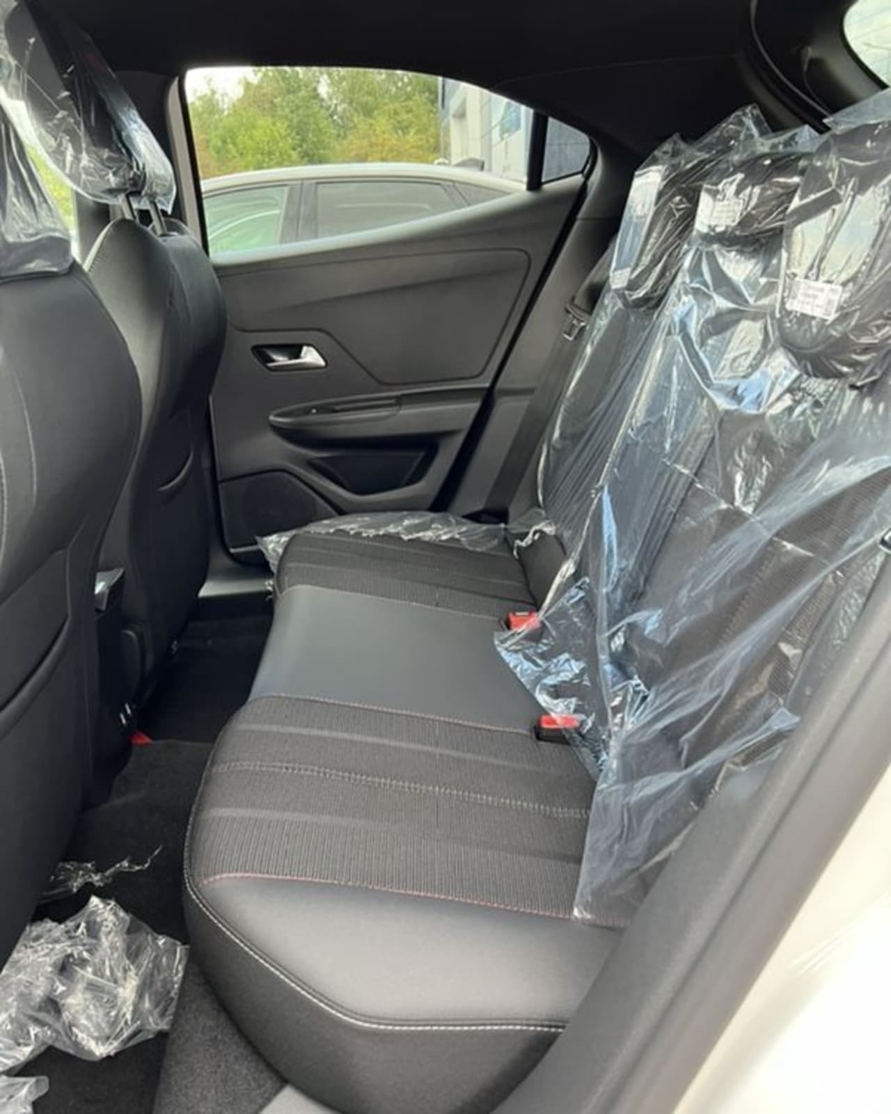 Zdjęcie oferty Opel Mokka nr. 10