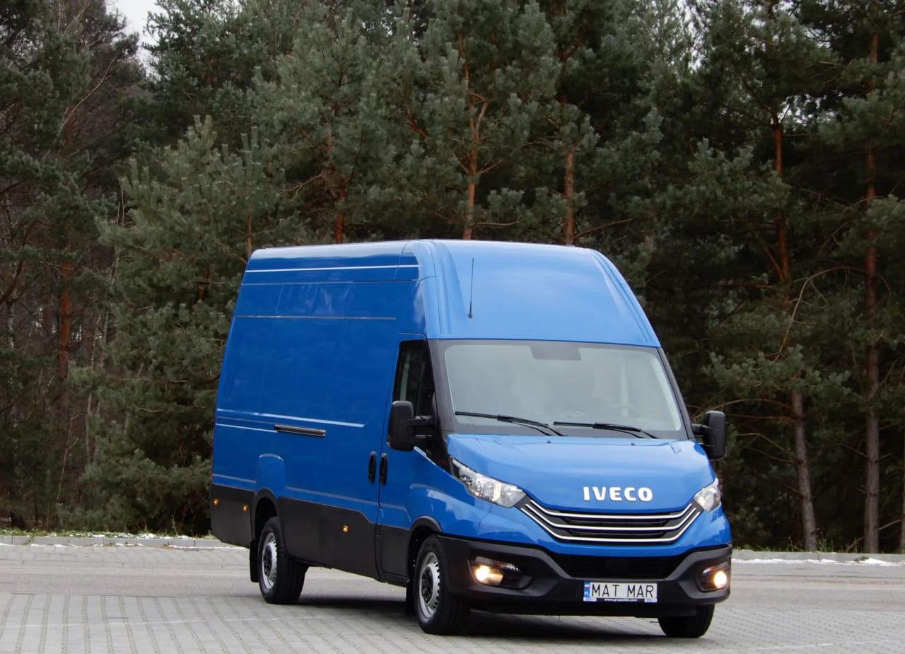 Zdjęcie oferty Iveco DAILY 35S18 Furgon Blaszak Long MAXI XXL 4.70 Dł. Cm H3-2150 mm WZMACNIANY GWARANCJA PRODUCENTA FABRYCZNIE NOWY DOSTEPNY nr. 2