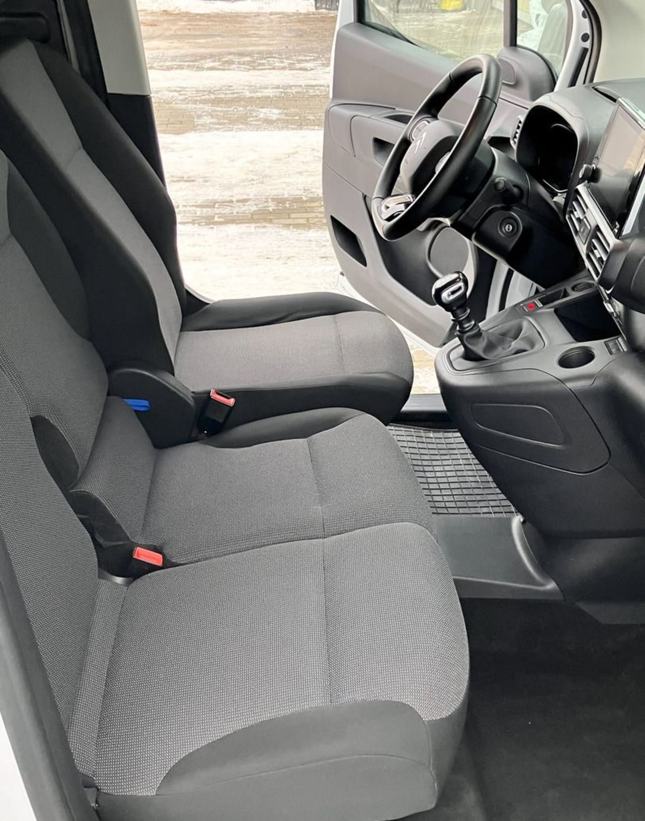 Zdjęcie oferty Citroen Berlingo nr. 17